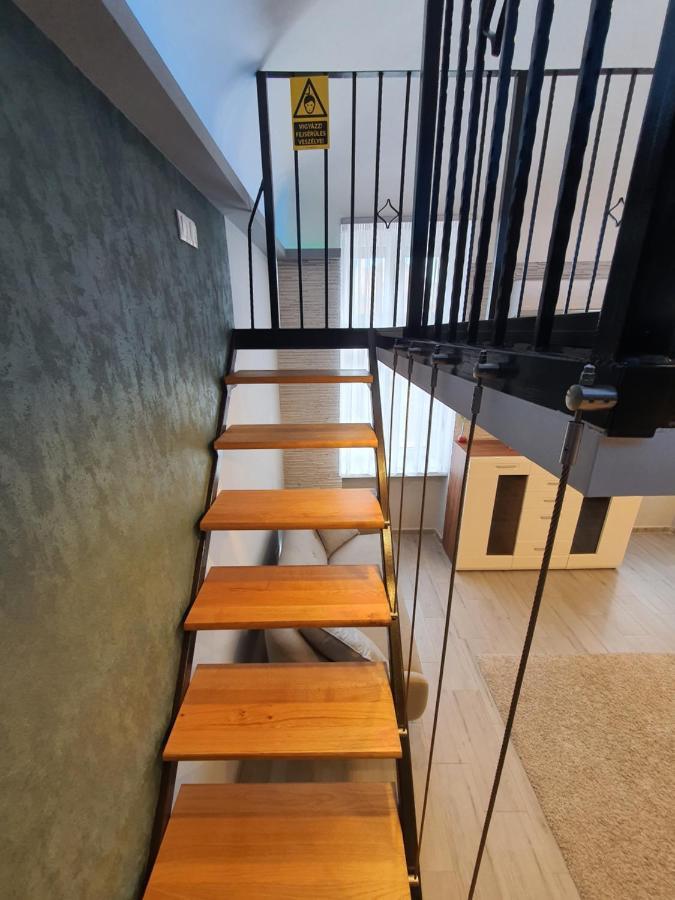 Belvarosi Exkluziv Loft Дебрецен Екстериор снимка