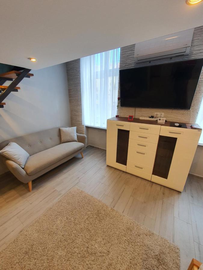 Belvarosi Exkluziv Loft Дебрецен Екстериор снимка